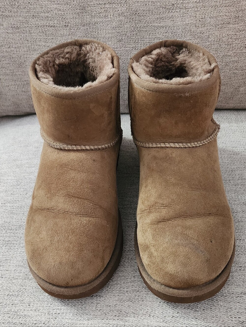 UGG Classic Short Suede Shearling Boots - Chestnut